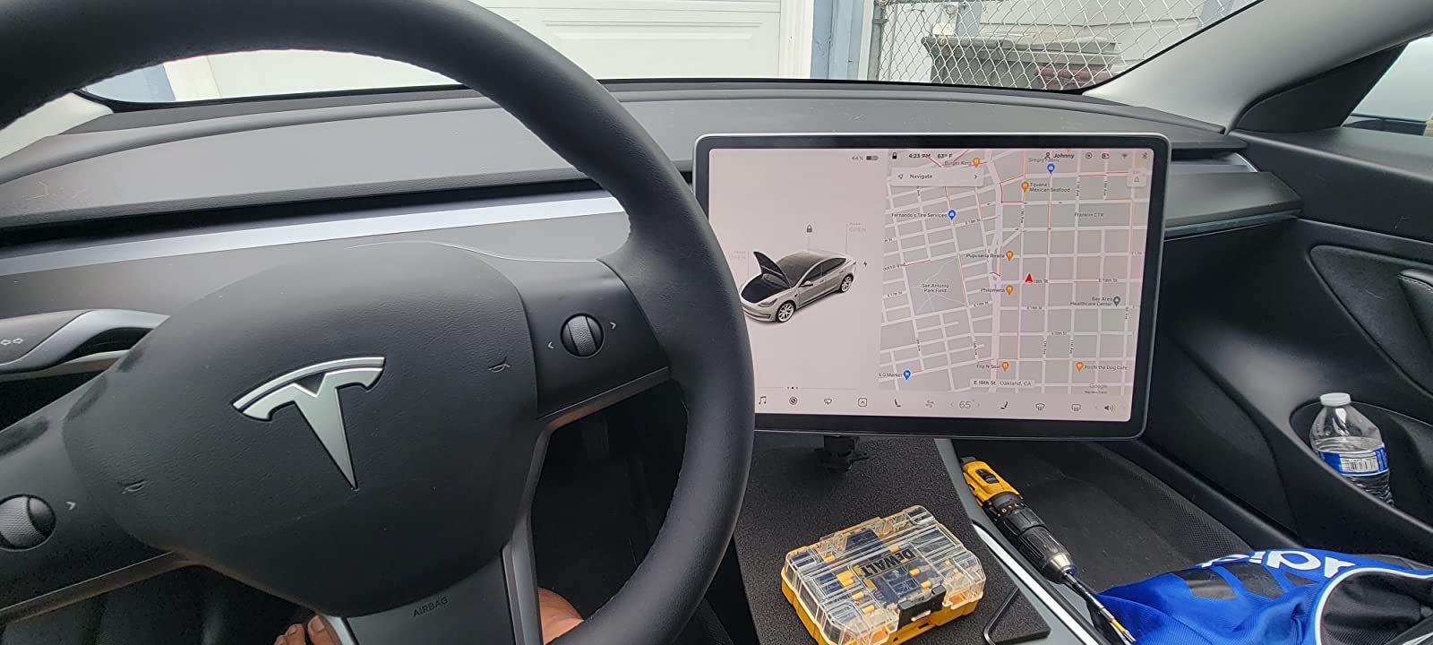 Tesla Model 3 og Y: Drejebeslag Monteringssæt Til Touchskærm (Swivel mount)