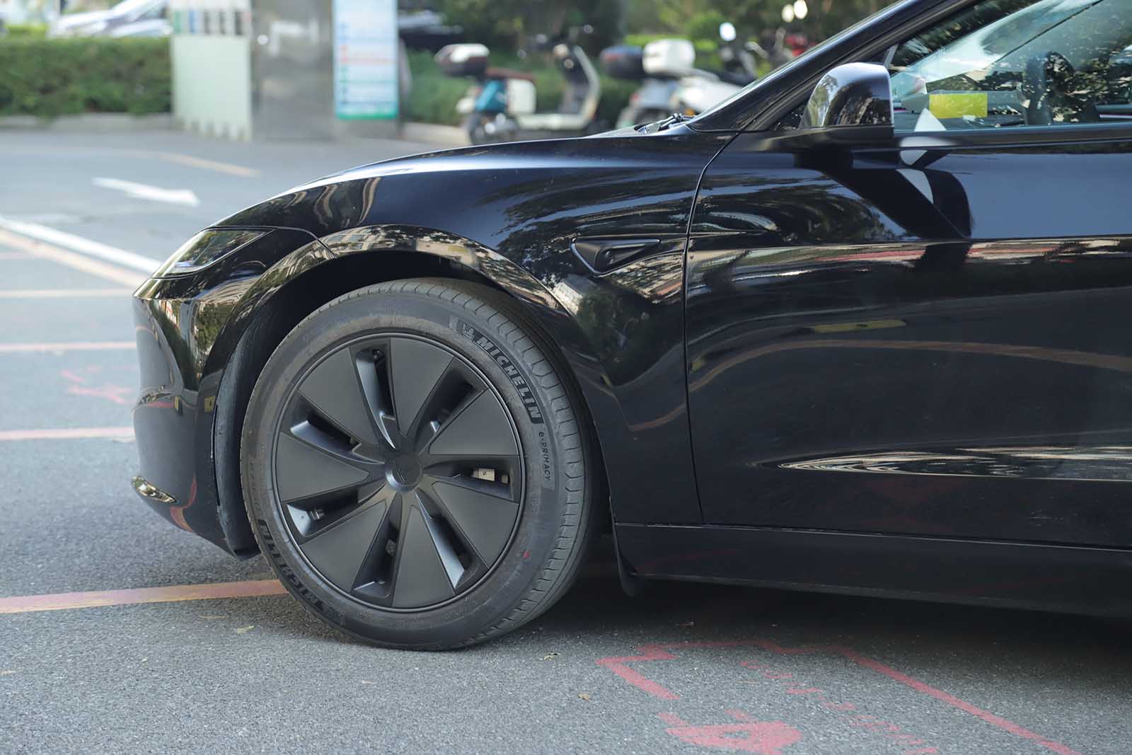 Tesla Model 3 Highland: Sorte Stænklapper/Mud Flaps