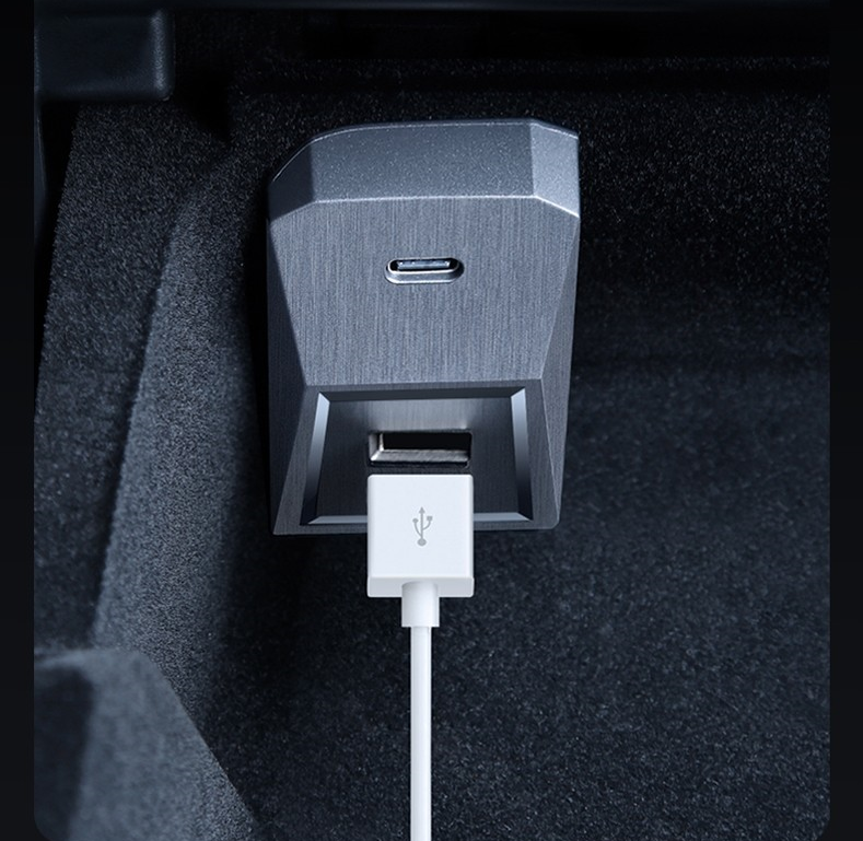 Tesla Model 3/Y 2021-2023: USB hub Til Handskerum (Cybertruck Look)