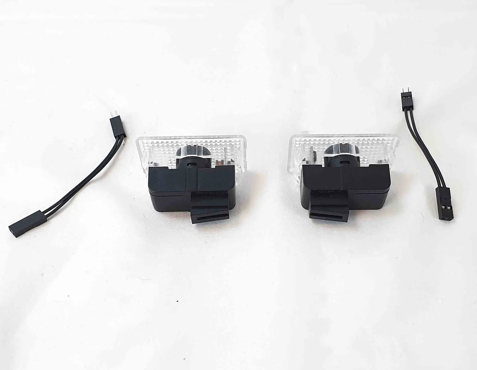 TESLA MODEL Y 3D LOGO - Einstiegsleuchte - LED Türlicht mit Tesla Logo 